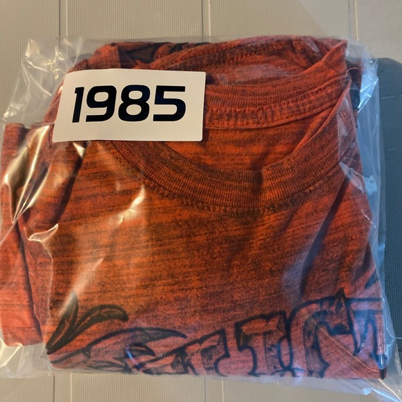 Affliction Graphic T Shirt Mens Medium Red Black Gothic Cross Space Dye Y2K MMA - Picture 9 of 9